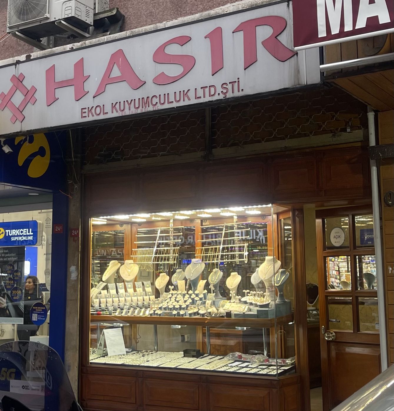 Hasır Kuyumculuk mağaza cephesi